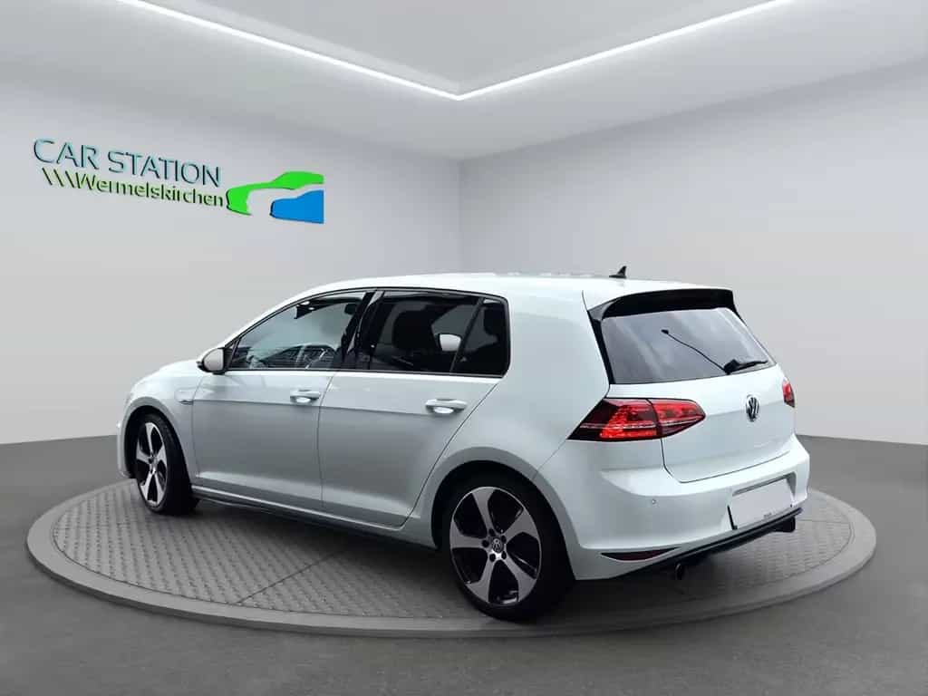 Volkswagen Golf VII GTI -Unfallfrei- Top Zustand! 05/2016-photo-2
