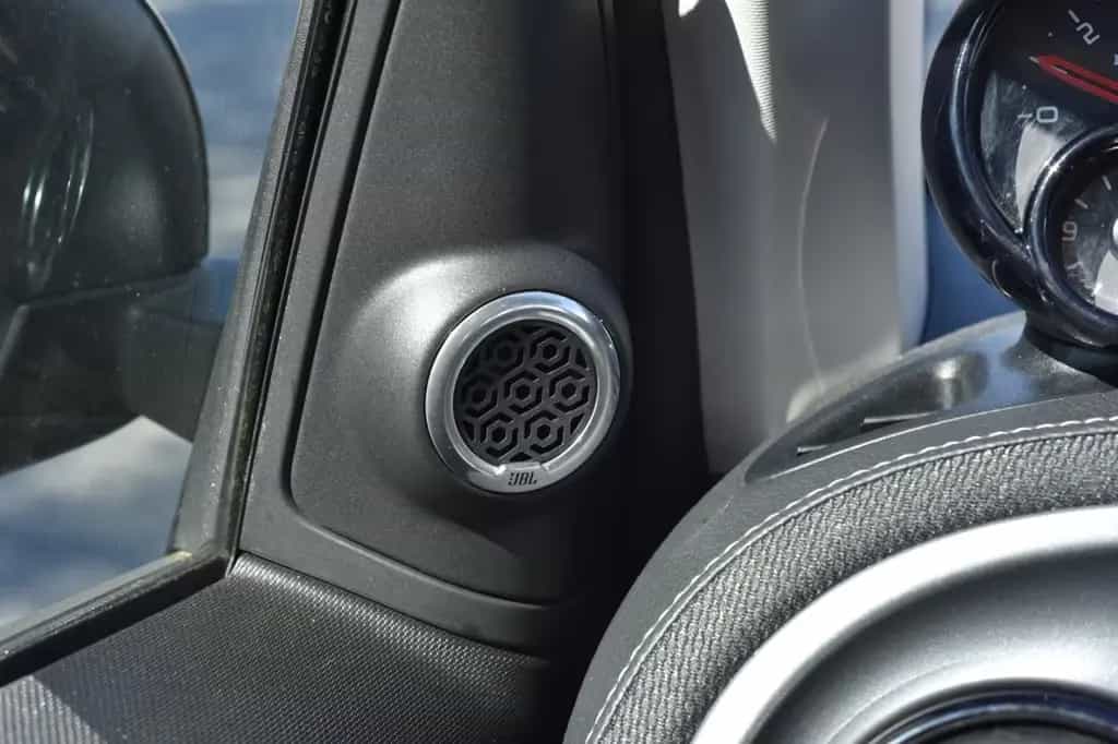 Smart ForTwo BRABUS 109 PS GRAU MATT NAVI KAMERA JBL 12/2016-photo-11