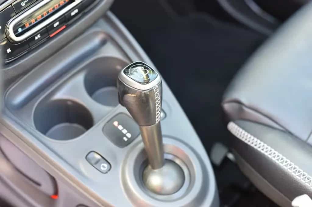 Smart ForTwo BRABUS 109 PS GRAU MATT NAVI KAMERA JBL 12/2016-photo-14