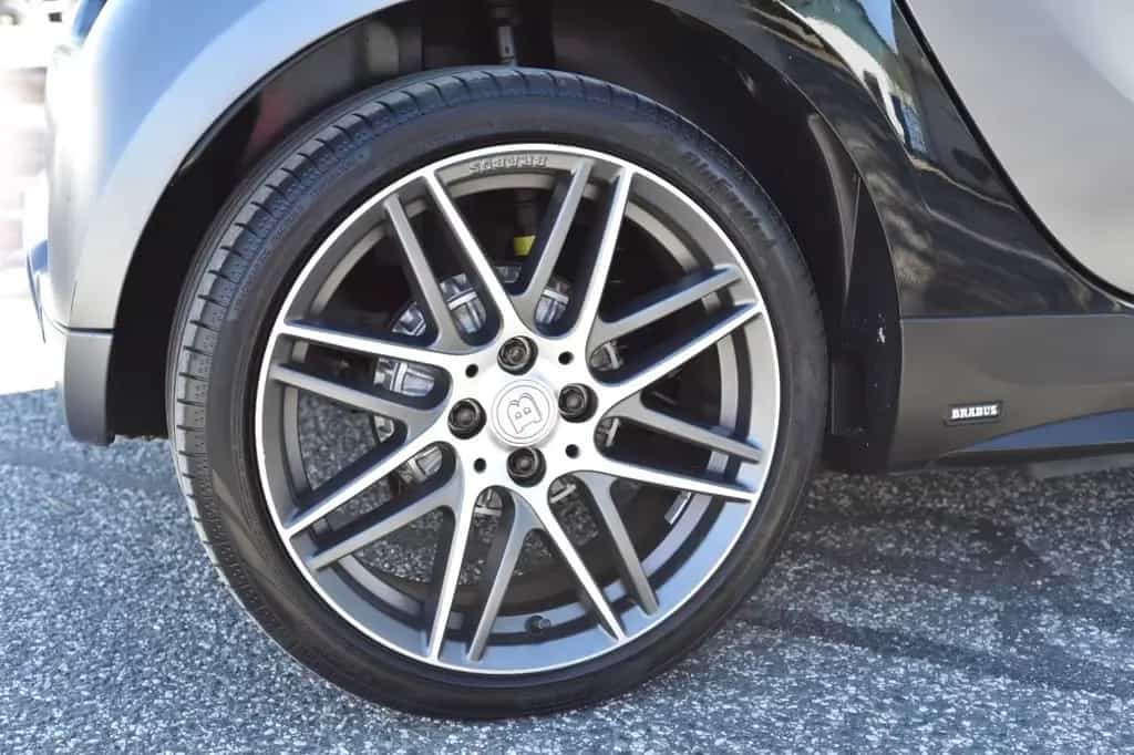 Smart ForTwo BRABUS 109 PS GRAU MATT NAVI KAMERA JBL 12/2016-photo-21
