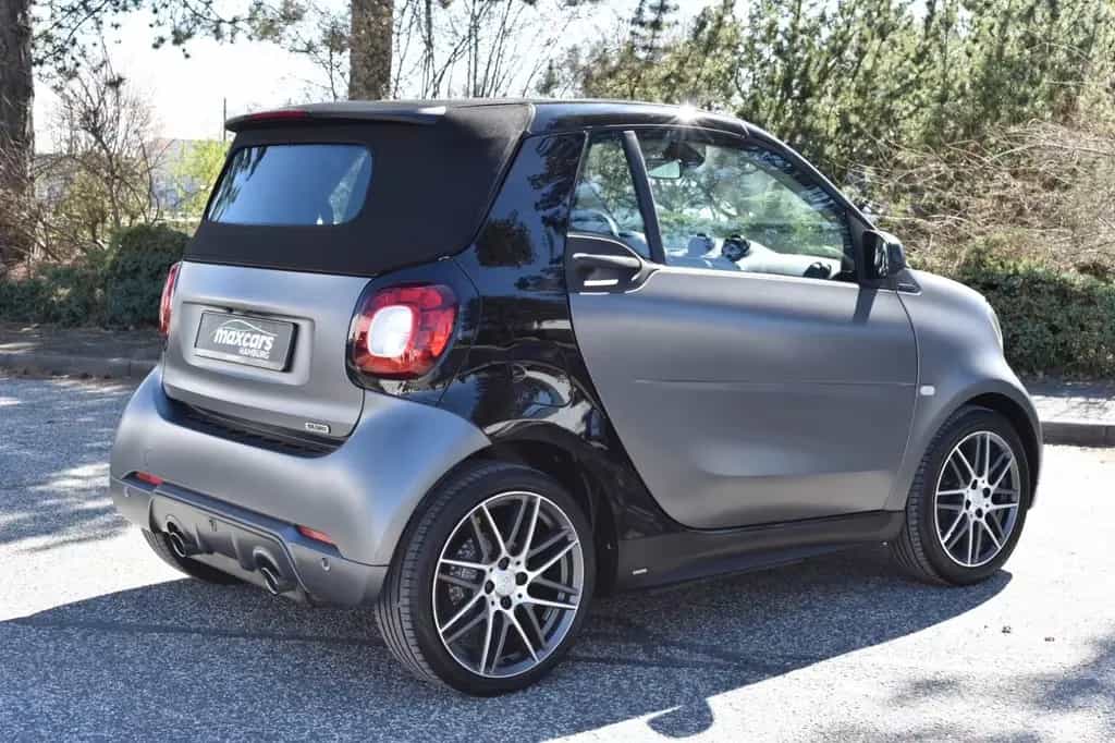 Smart ForTwo BRABUS 109 PS GRAU MATT NAVI KAMERA JBL 12/2016-photo-4