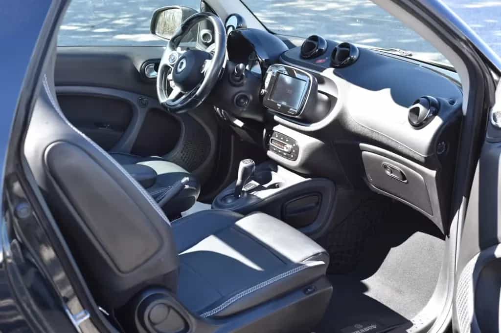 Smart ForTwo BRABUS 109 PS GRAU MATT NAVI KAMERA JBL 12/2016-photo-8