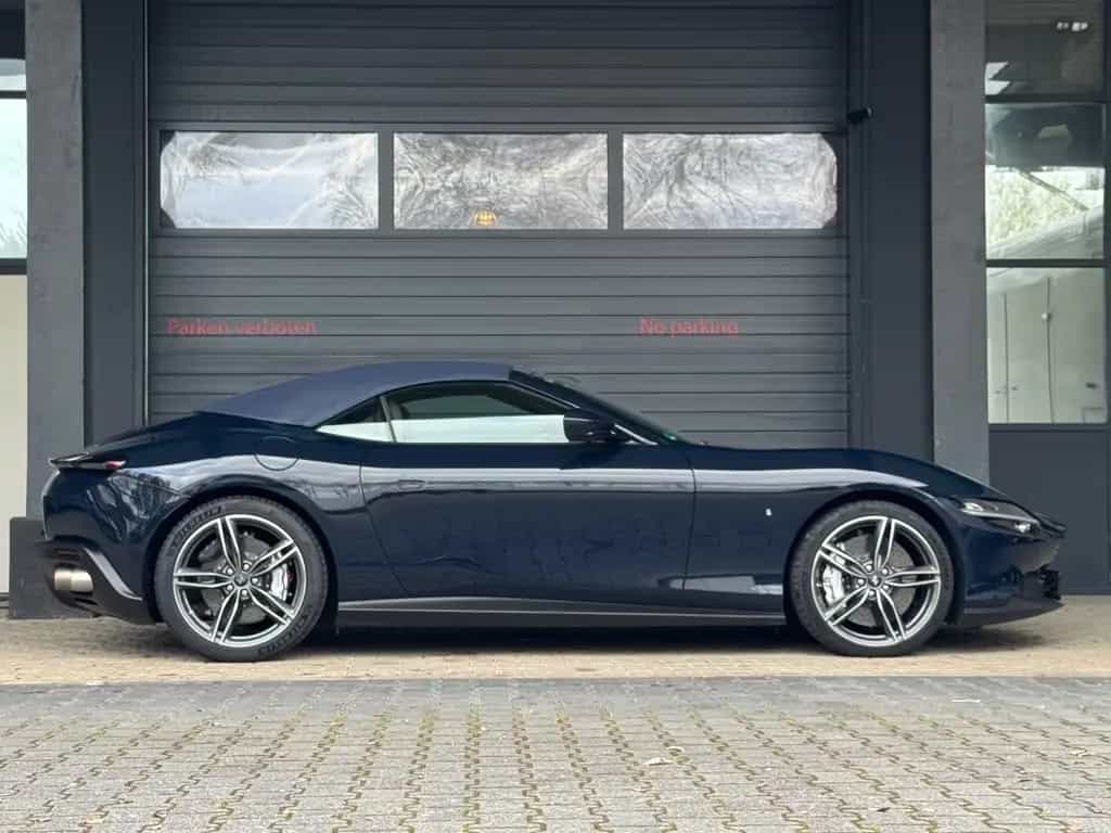 Ferrari Roma Spider ° 1. Hand ° deutsch ° perfekt ° 04/2024-photo-1