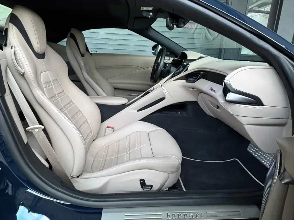 Ferrari Roma Spider ° 1. Hand ° deutsch ° perfekt ° 04/2024-photo-11