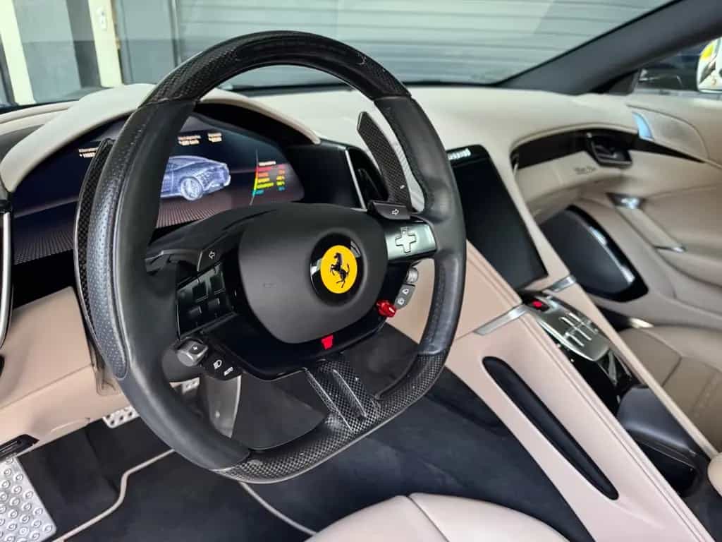 Ferrari Roma Spider ° 1. Hand ° deutsch ° perfekt ° 04/2024-photo-13