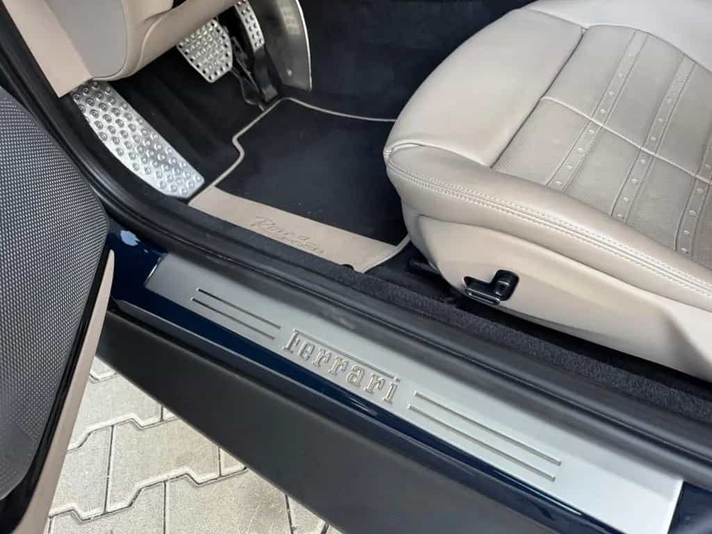 Ferrari Roma Spider ° 1. Hand ° deutsch ° perfekt ° 04/2024-photo-19