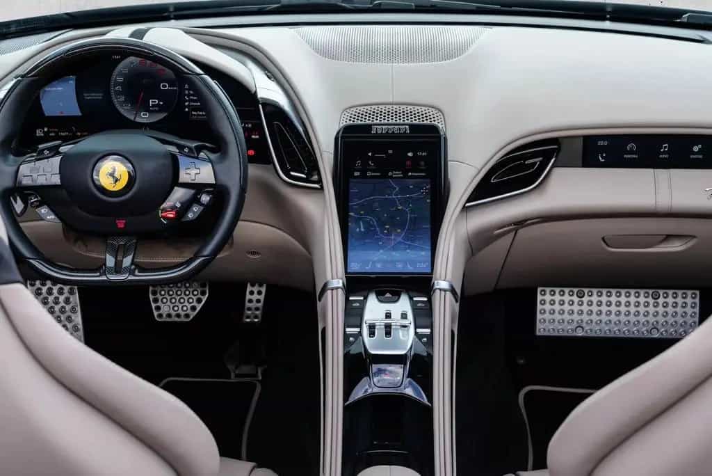 Ferrari Roma Spider ° 1. Hand ° deutsch ° perfekt ° 04/2024-photo-28