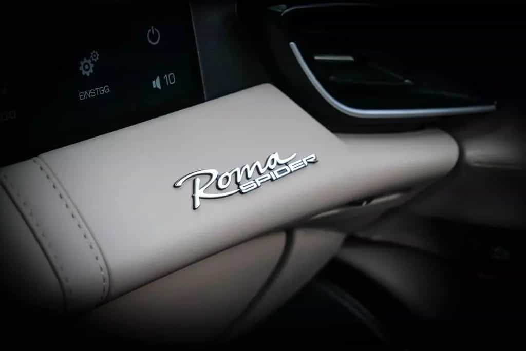Ferrari Roma Spider ° 1. Hand ° deutsch ° perfekt ° 04/2024-photo-41