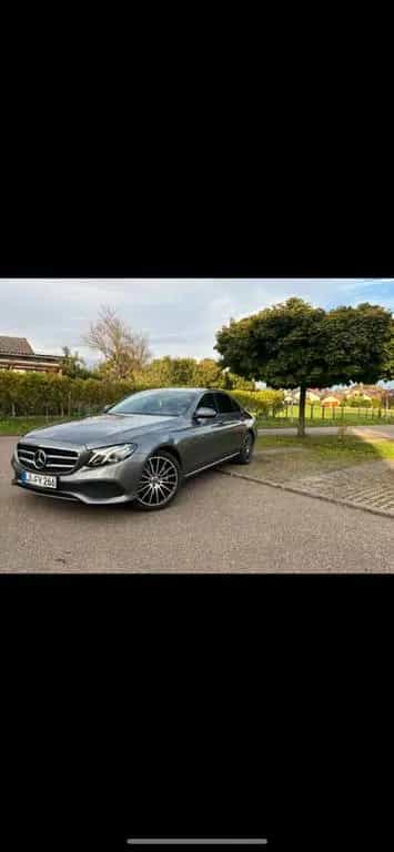Mercedes-Benz E-Class 220 d 4MATIC Autom. - 09/2019-photo-6