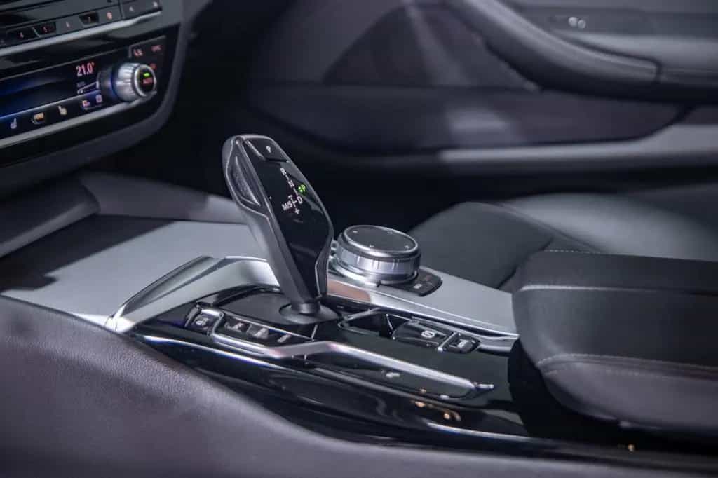 BMW 5 Series 520d Touring xDrive HUD/Laser/AHK/Kamera 12/2022-photo-10