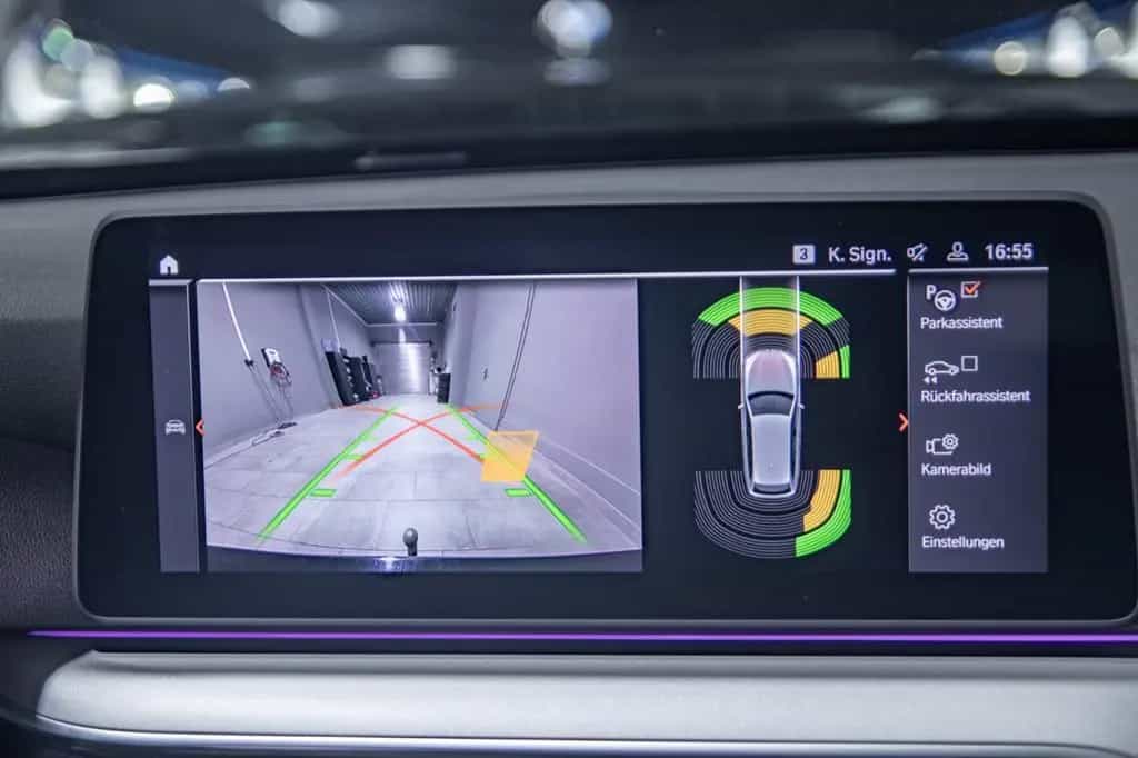 BMW 5 Series 520d Touring xDrive HUD/Laser/AHK/Kamera 12/2022-photo-14