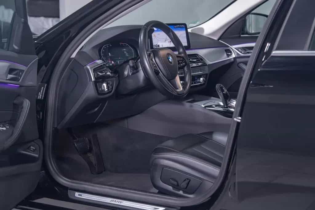 BMW 5 Series 520d Touring xDrive HUD/Laser/AHK/Kamera 12/2022-photo-8