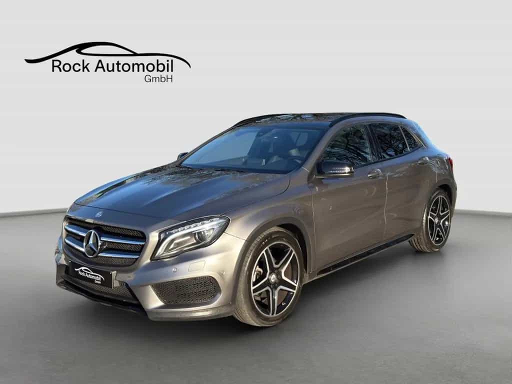 Mercedes-Benz GLA-Class AMG Line 7G *Garantie* 02/2017-photo-1