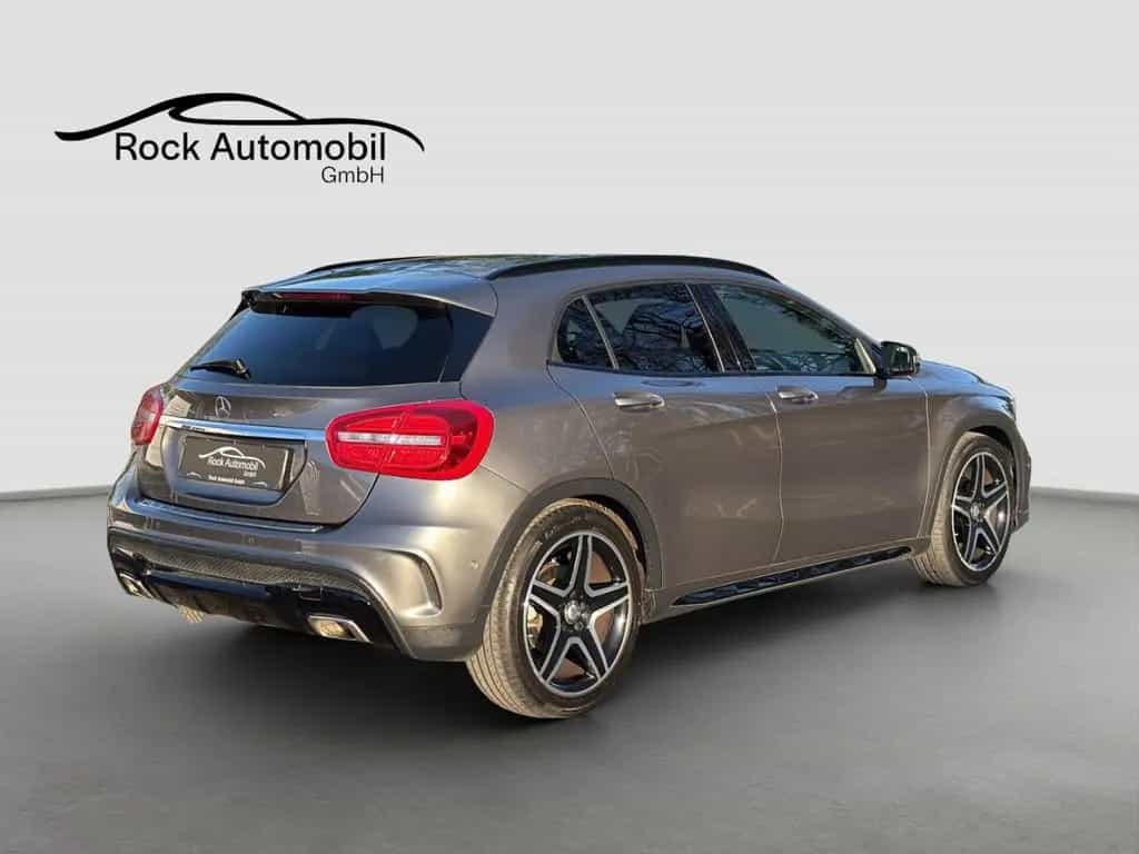 Mercedes-Benz GLA-Class AMG Line 7G *Garantie* 02/2017-photo-4