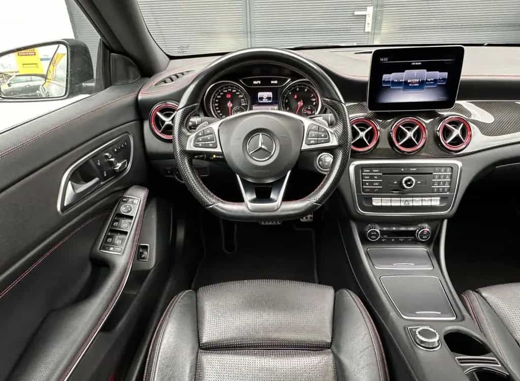 Mercedes-Benz CLA 250 Coupe 7G*AMG*CARBON*PANO*KAMERA*Dist+ 05/2018-photo-10