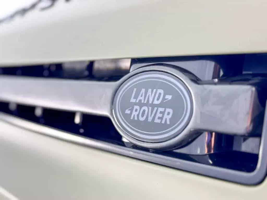 Land Rover Defender 90 EXCLUSIVE 06/2023-photo-15