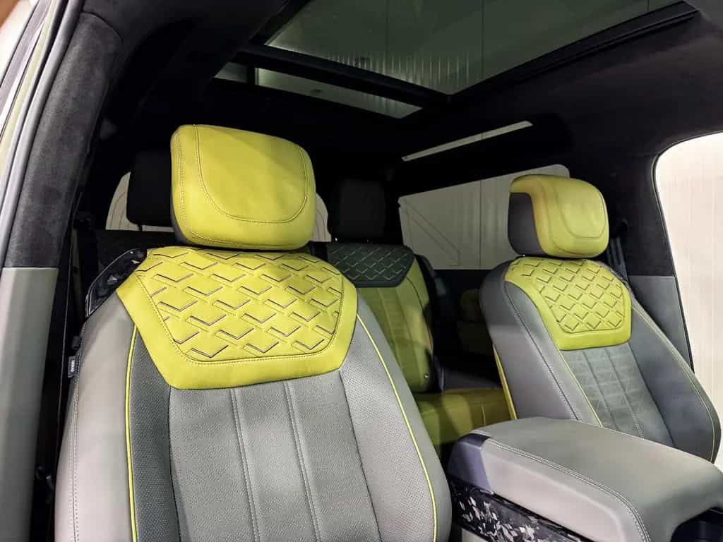 Land Rover Defender 90 EXCLUSIVE 06/2023-photo-20
