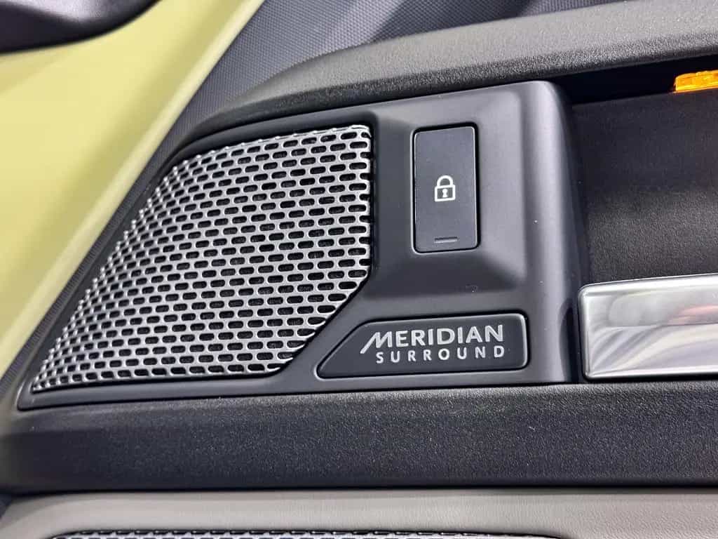 Land Rover Defender 90 EXCLUSIVE 06/2023-photo-25