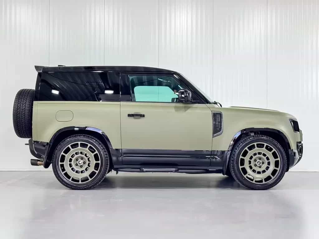 Land Rover Defender 90 EXCLUSIVE 06/2023-photo-4