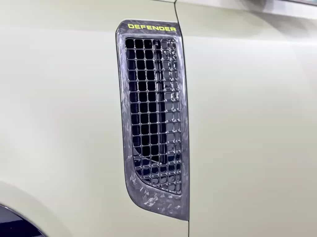 Land Rover Defender 90 EXCLUSIVE 06/2023-photo-7