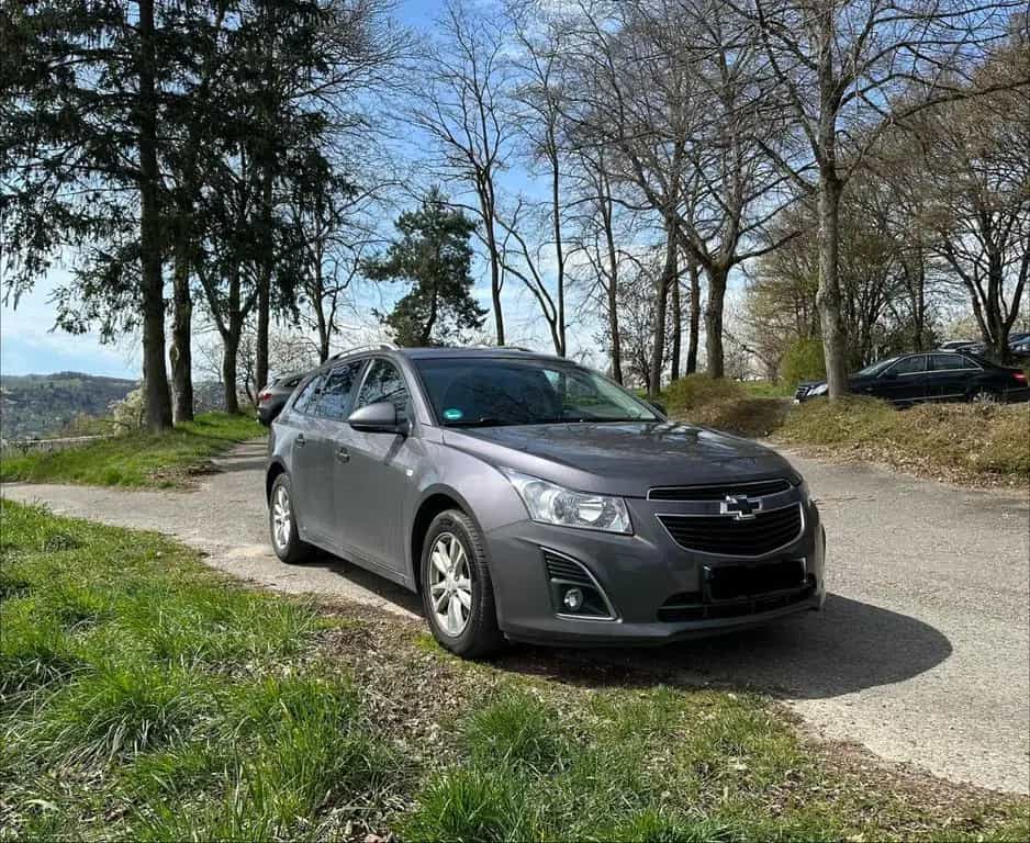 Chevrolet Cruze 1.7L Diesel Kombi Grau Tüv 12/27 Gepflegt 07/2012-photo-0