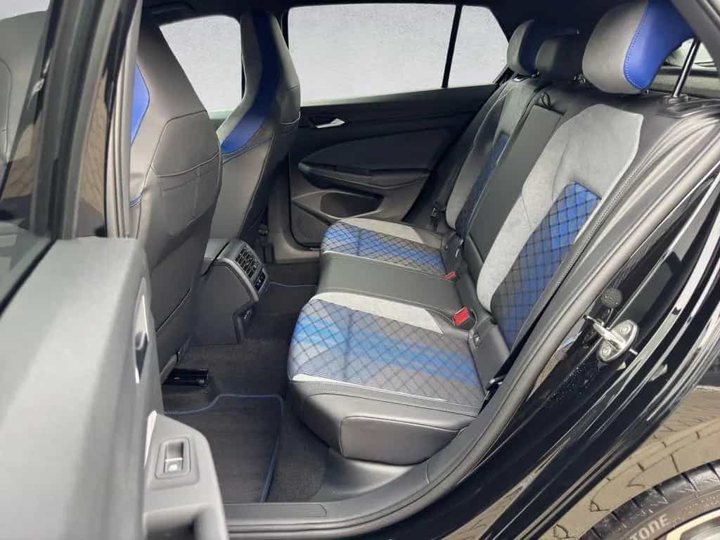 Volkswagen Golf R 4M DSG IQ.Light BlackStyle 360 ACC Kamera 05/2026-photo-25
