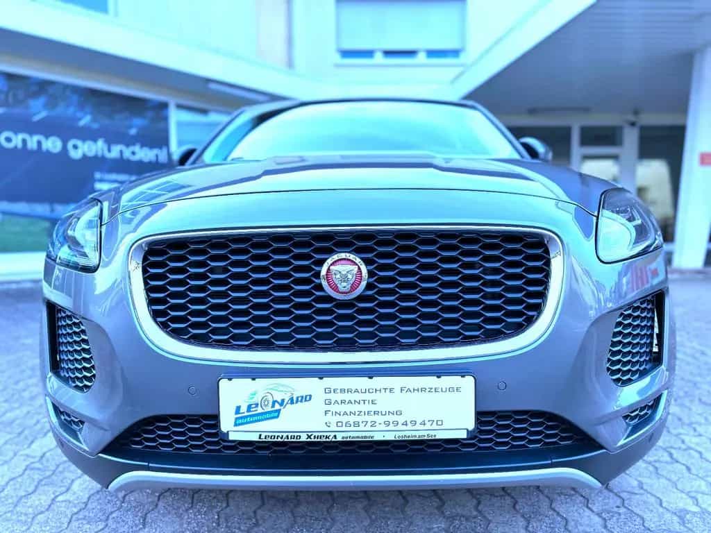 Jaguar E-Pace D180 S Aut. 4WD LED Navi Leder Kamera Eu6 07/2018-photo-2