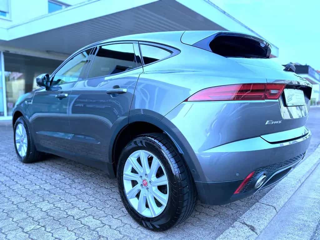 Jaguar E-Pace D180 S Aut. 4WD LED Navi Leder Kamera Eu6 07/2018-photo-6