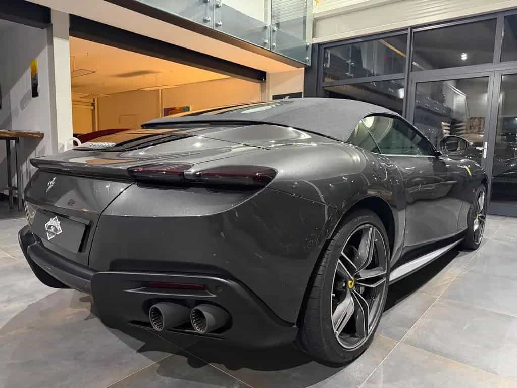 Ferrari Roma Spider/Sonderlack/Carbon/Sabbia Beige/19% 09/2025-photo-21