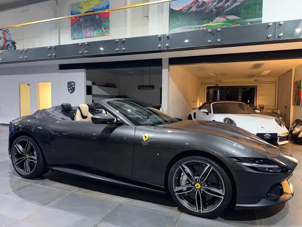 Ferrari Roma Spider/Sonderlack/Carbon/Sabbia Beige/19% 09/2025-photo-7