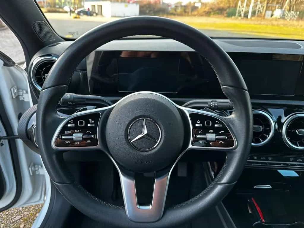 Mercedes-Benz A-Class Benz A200 Limousine | Night Paket 07/2019-photo-7