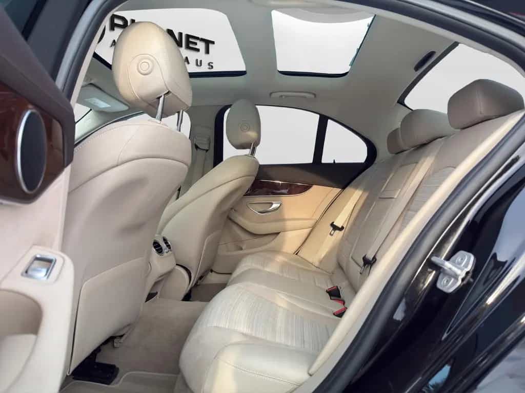 Mercedes-Benz C-Class 07/2015-photo-14
