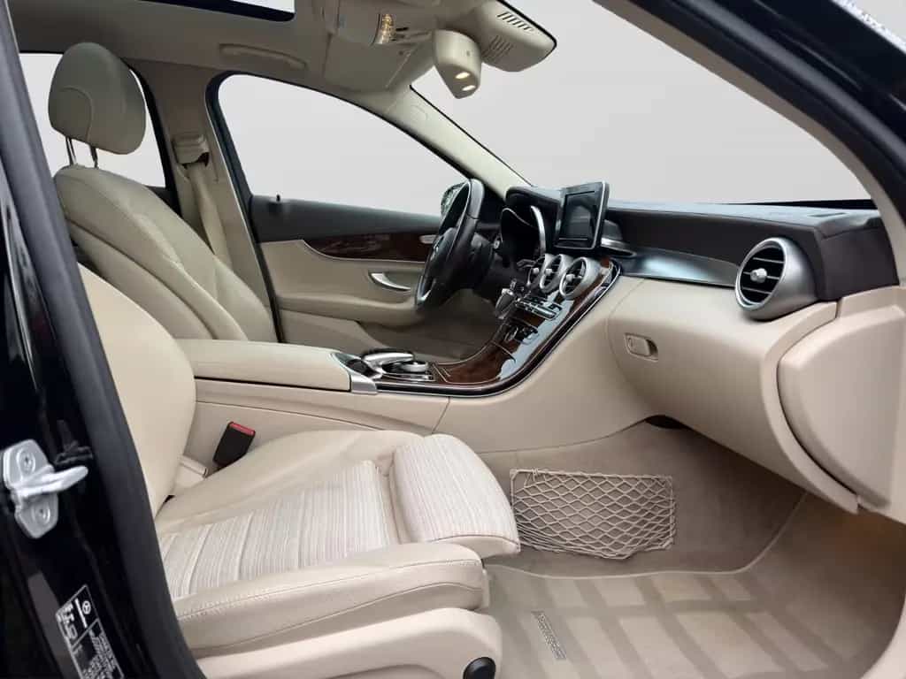 Mercedes-Benz C-Class 07/2015-photo-18