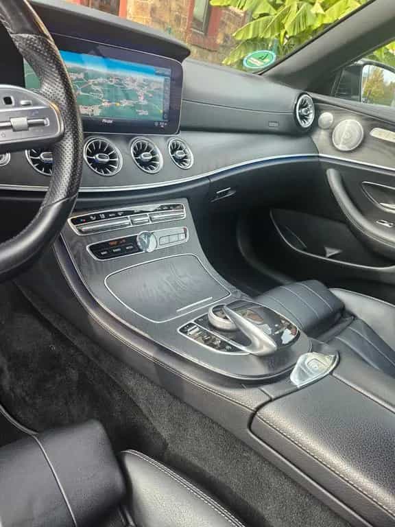 Mercedes-Benz E-Class 200 Autom. - 07/2020-photo-7