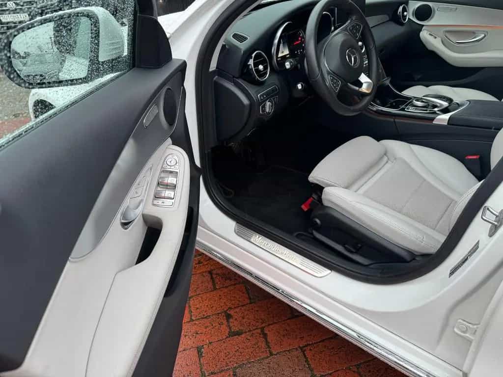 Mercedes-Benz C-Class 200 T CGI/PANO/LEDER/HUD/KAM/AMG 04/2018-photo-24