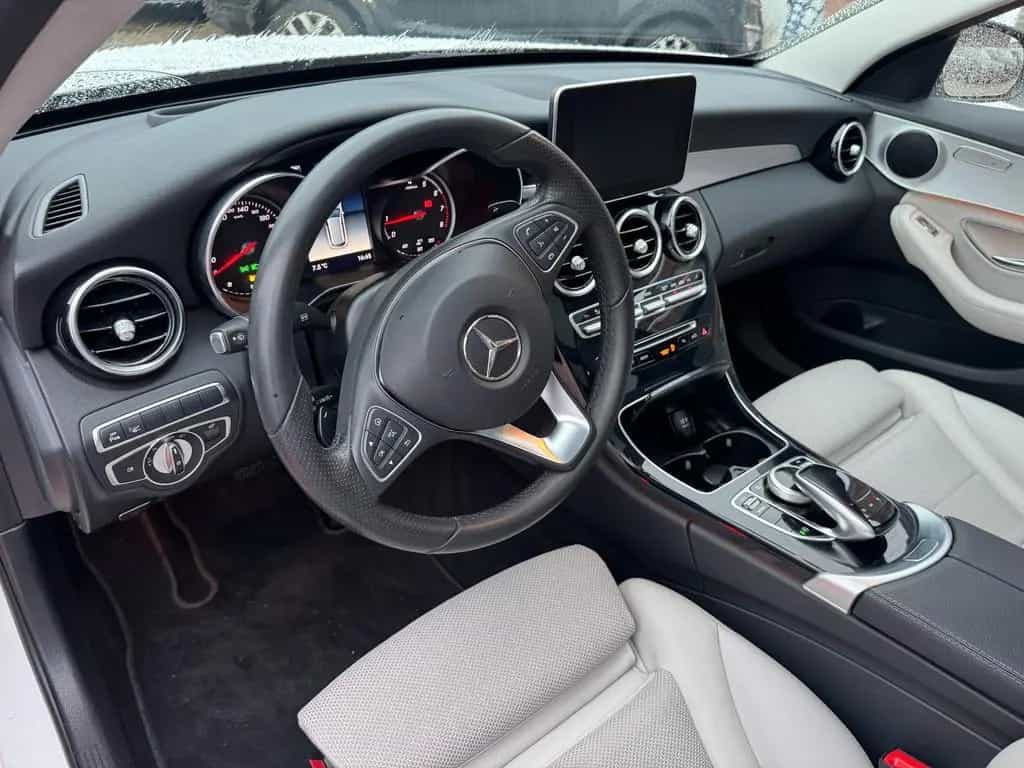 Mercedes-Benz C-Class 200 T CGI/PANO/LEDER/HUD/KAM/AMG 04/2018-photo-26