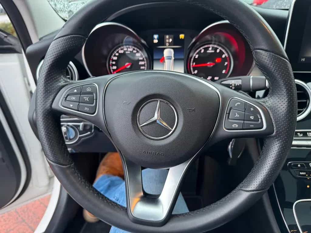 Mercedes-Benz C-Class 200 T CGI/PANO/LEDER/HUD/KAM/AMG 04/2018-photo-31
