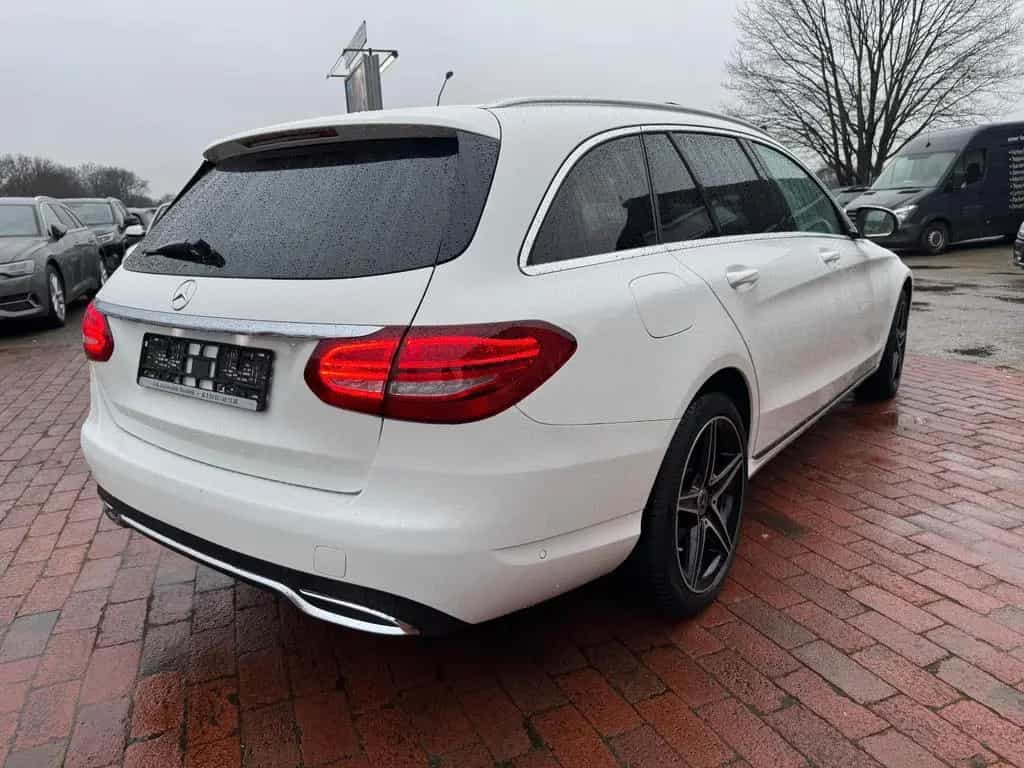 Mercedes-Benz C-Class 200 T CGI/PANO/LEDER/HUD/KAM/AMG 04/2018-photo-4