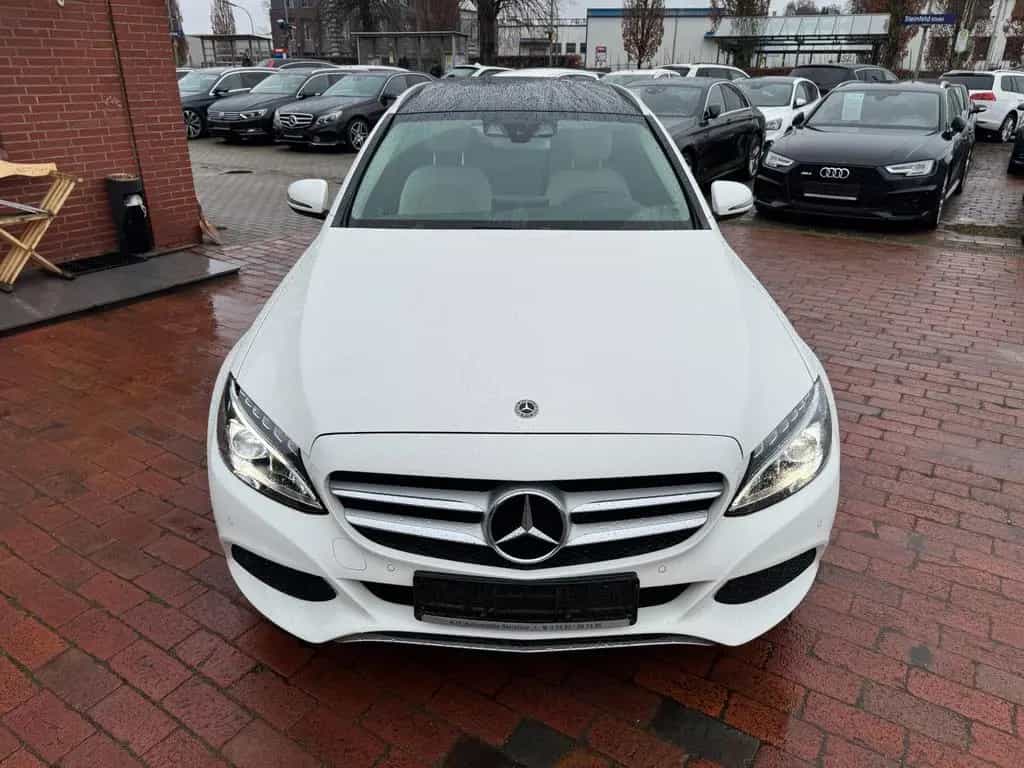Mercedes-Benz C-Class 200 T CGI/PANO/LEDER/HUD/KAM/AMG 04/2018-photo-8
