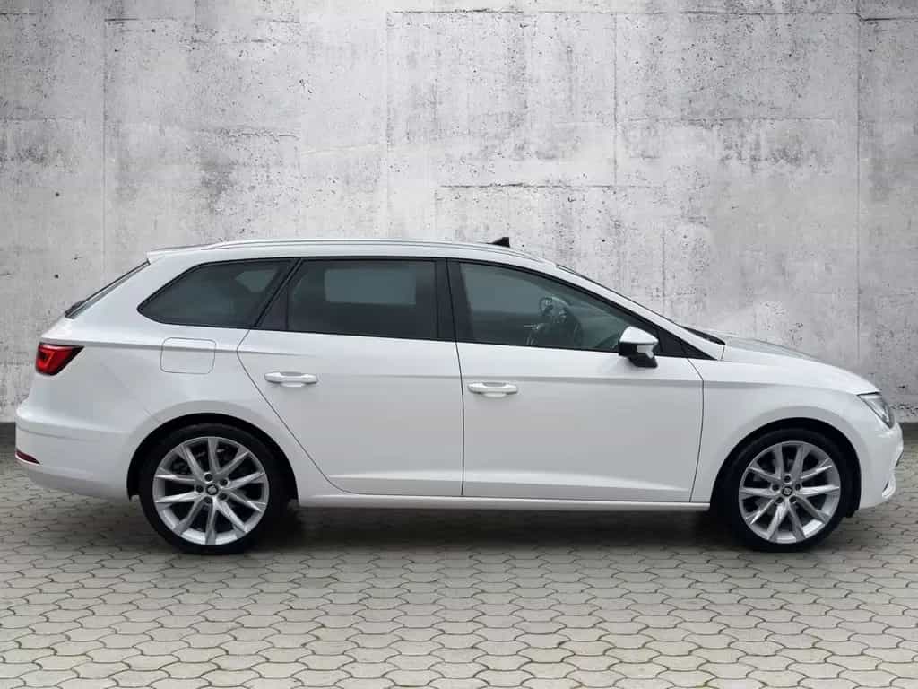 Seat Leon ST FR-Line *LED*Virtual Cockpit*Panorama* 09/2018-photo-6