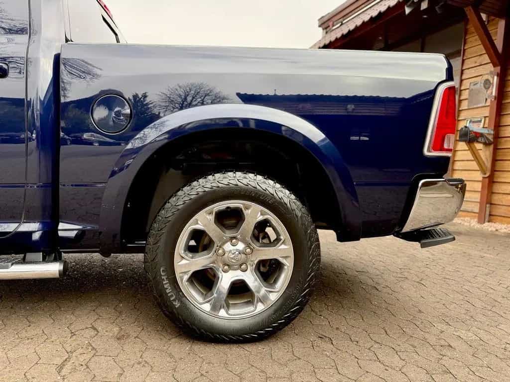 Dodge RAM CLEAN CARFAX*LARAMIE*5.7 V8*4X4*AHK*NAVI*GARANTI 12/2018-photo-26