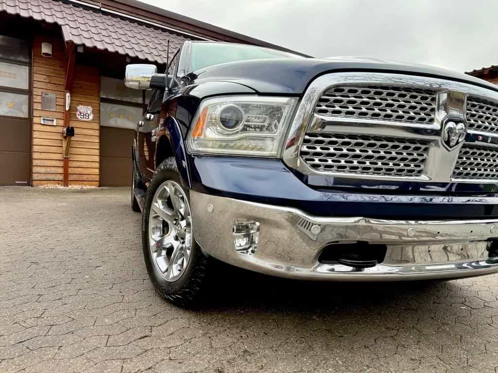 Dodge RAM CLEAN CARFAX*LARAMIE*5.7 V8*4X4*AHK*NAVI*GARANTI 12/2018-photo-28