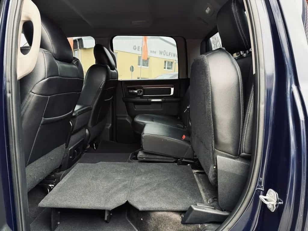 Dodge RAM CLEAN CARFAX*LARAMIE*5.7 V8*4X4*AHK*NAVI*GARANTI 12/2018-photo-35