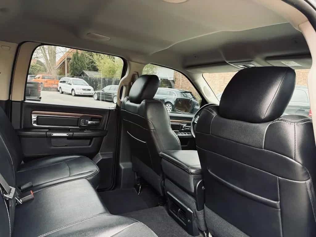 Dodge RAM CLEAN CARFAX*LARAMIE*5.7 V8*4X4*AHK*NAVI*GARANTI 12/2018-photo-39