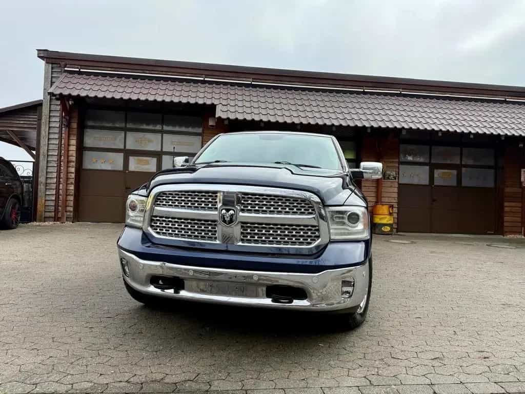 Dodge RAM CLEAN CARFAX*LARAMIE*5.7 V8*4X4*AHK*NAVI*GARANTI 12/2018-photo-5
