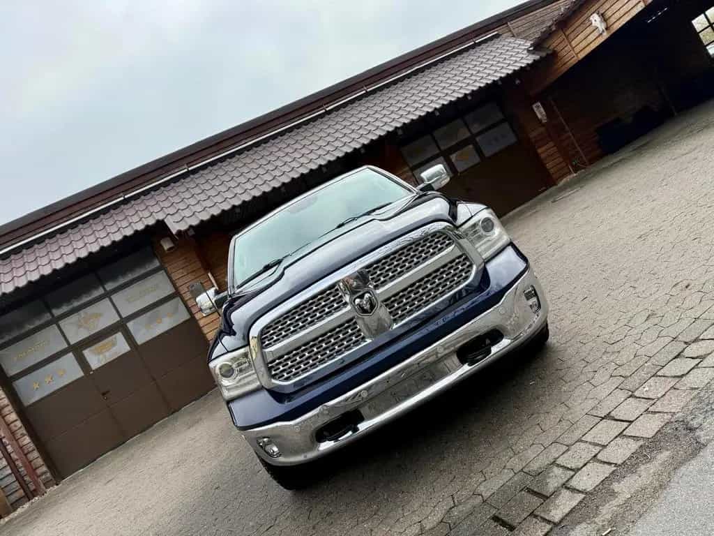 Dodge RAM CLEAN CARFAX*LARAMIE*5.7 V8*4X4*AHK*NAVI*GARANTI 12/2018-photo-8