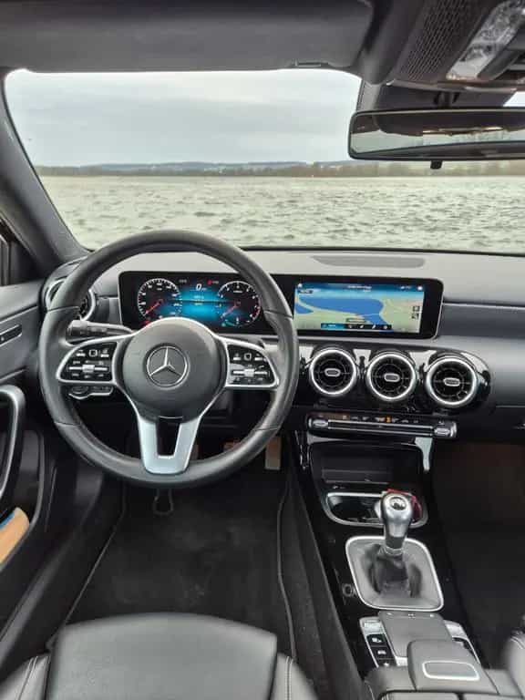 Mercedes-Benz A-Class 200 -Progressive*PANO*Junge Sterne Garantie 04/2019-photo-4