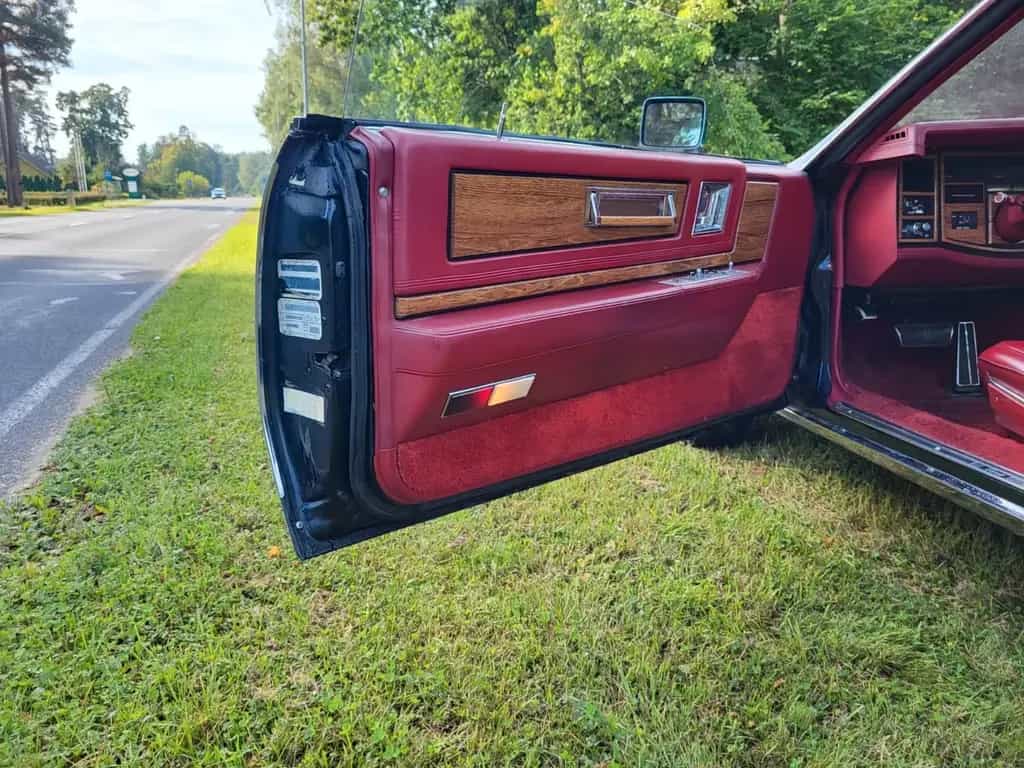 Cadillac Eldorado 04/1983-photo-3