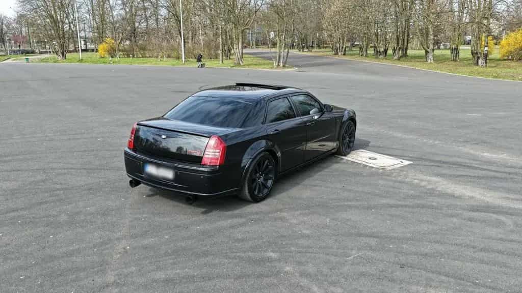 Chrysler 300C SRT SRT8 6.1 HEMI V8 08/2006-photo-3