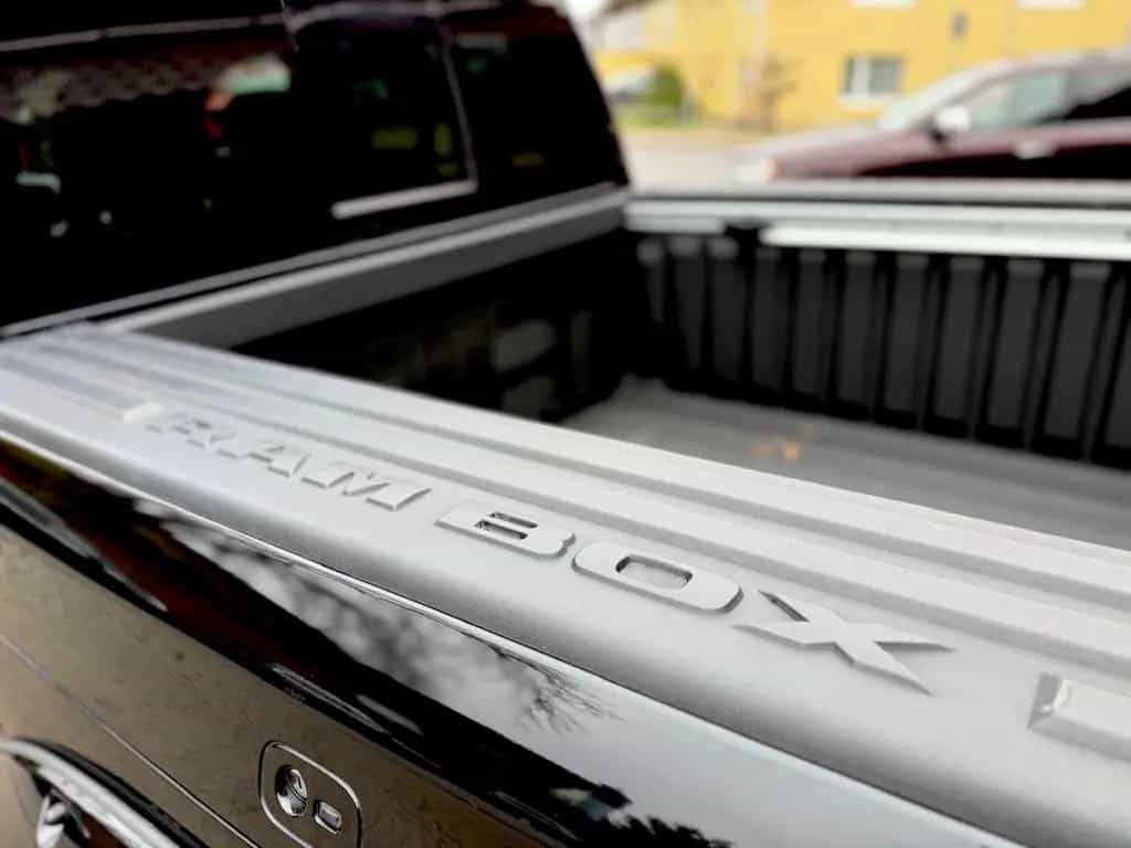 Dodge RAM OFFROAD*LIMITED*RAMBOX*AHK*NAVI*PDC*GARANTIE*LIF 12/2022-photo-28